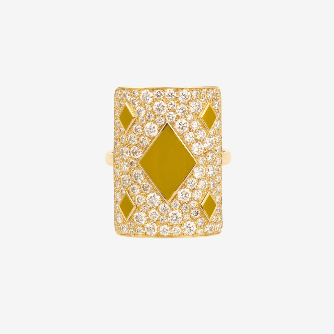 Gold Honneur giant ring