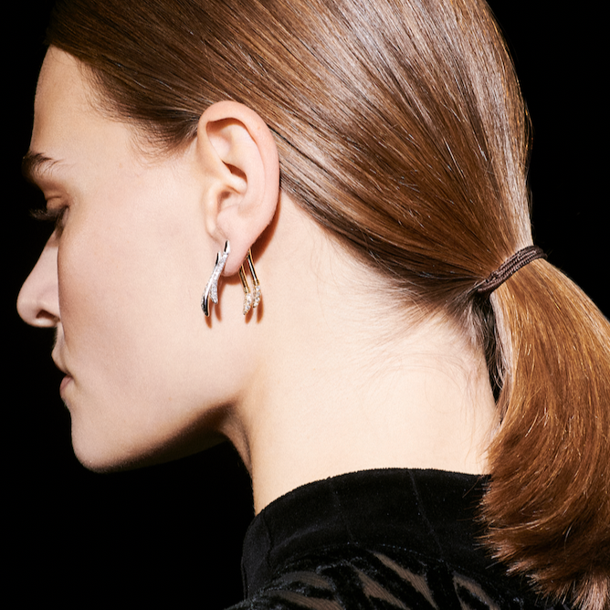 Wishbone mono earring