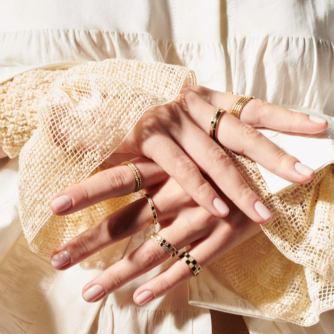 Mystique ring