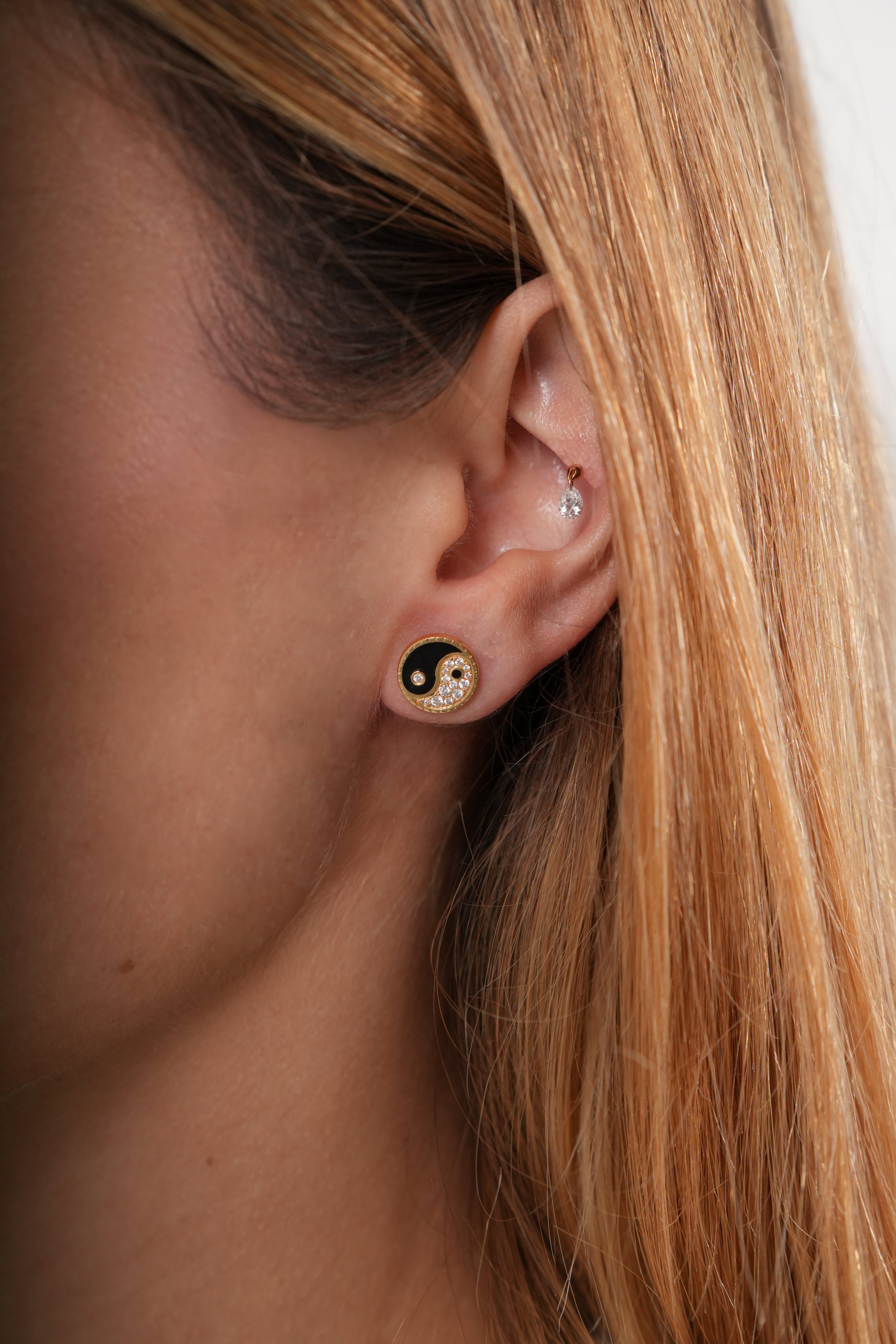 Yin Yang mono earring