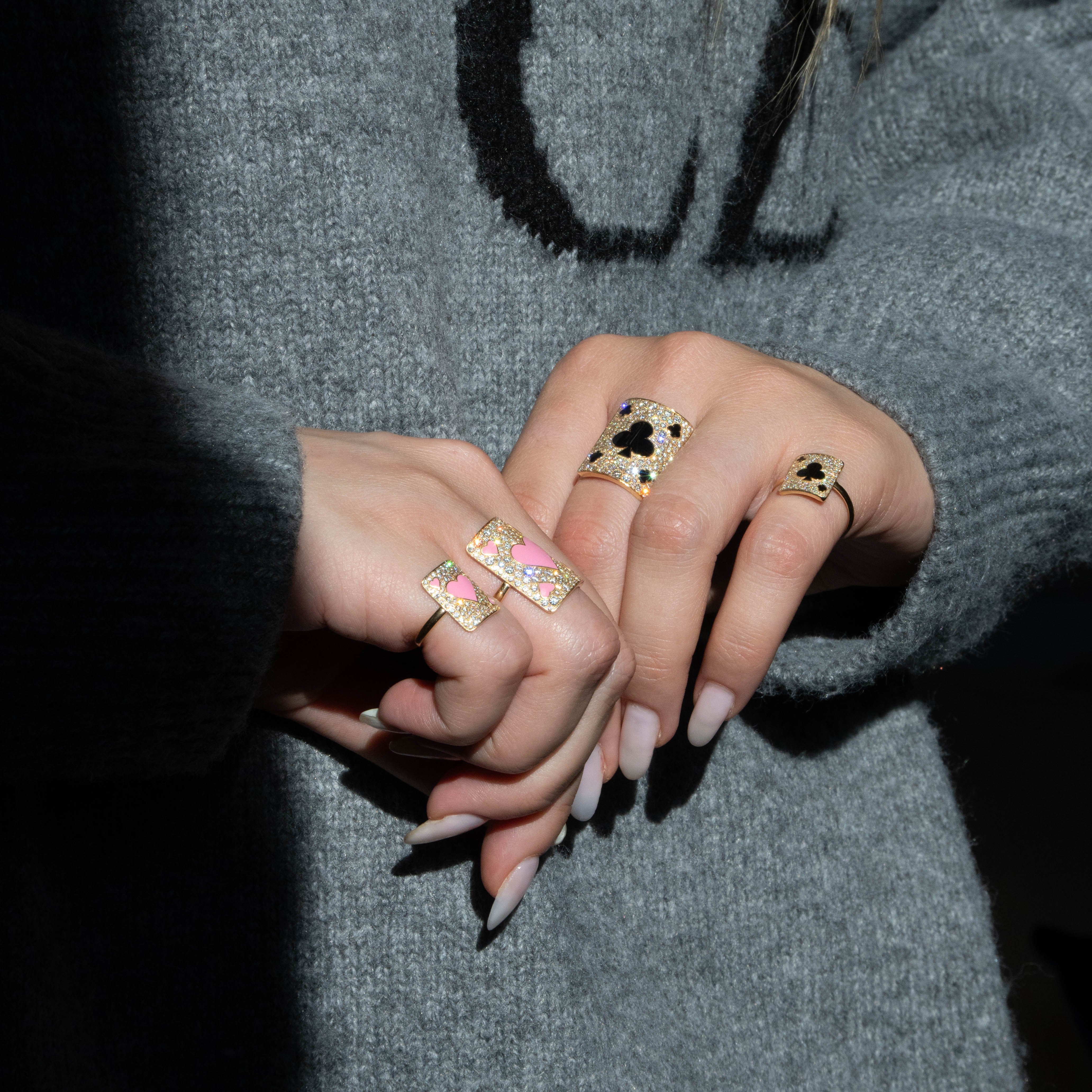 Lovely Âme Giant Ring