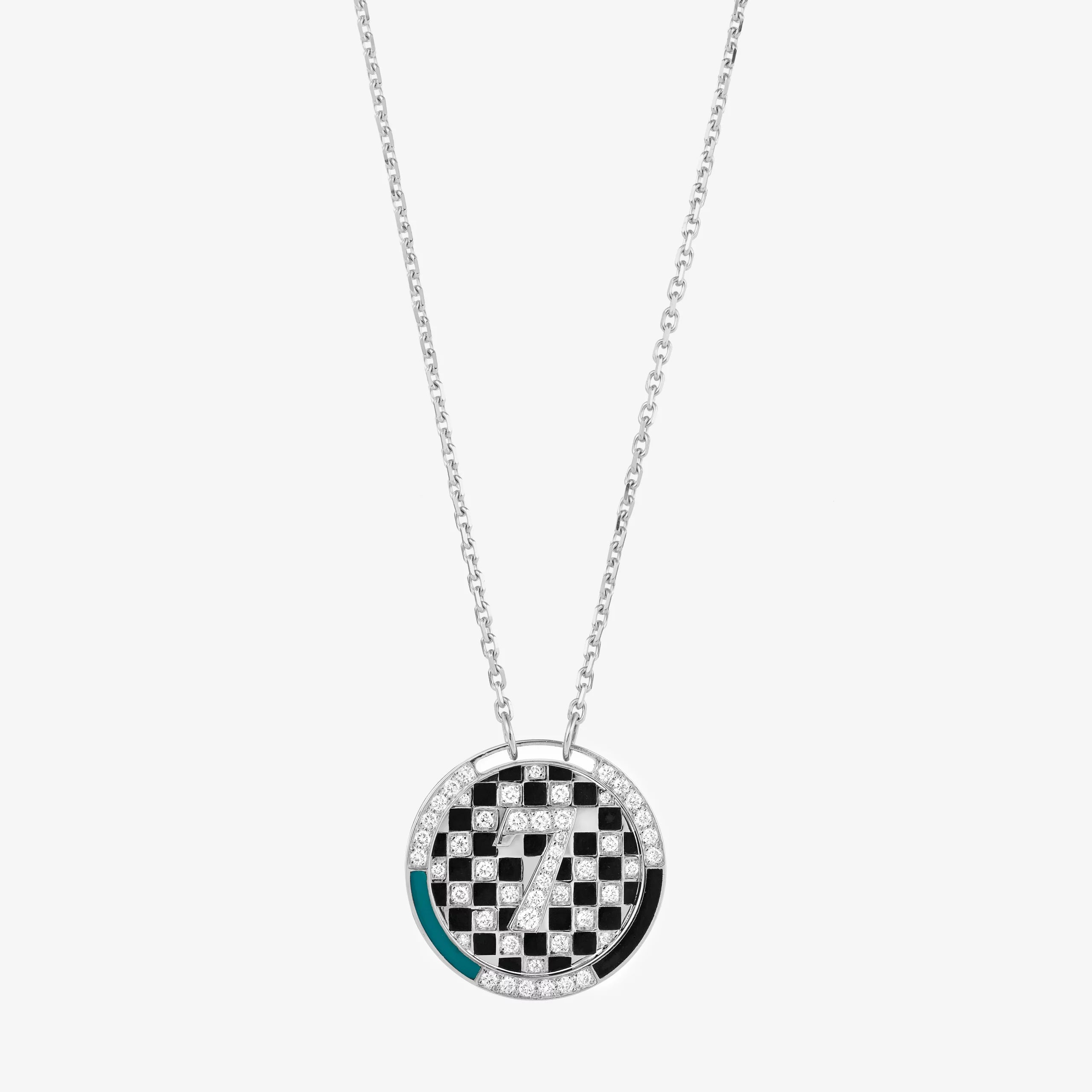 Collier médaille chess or blanc vue face