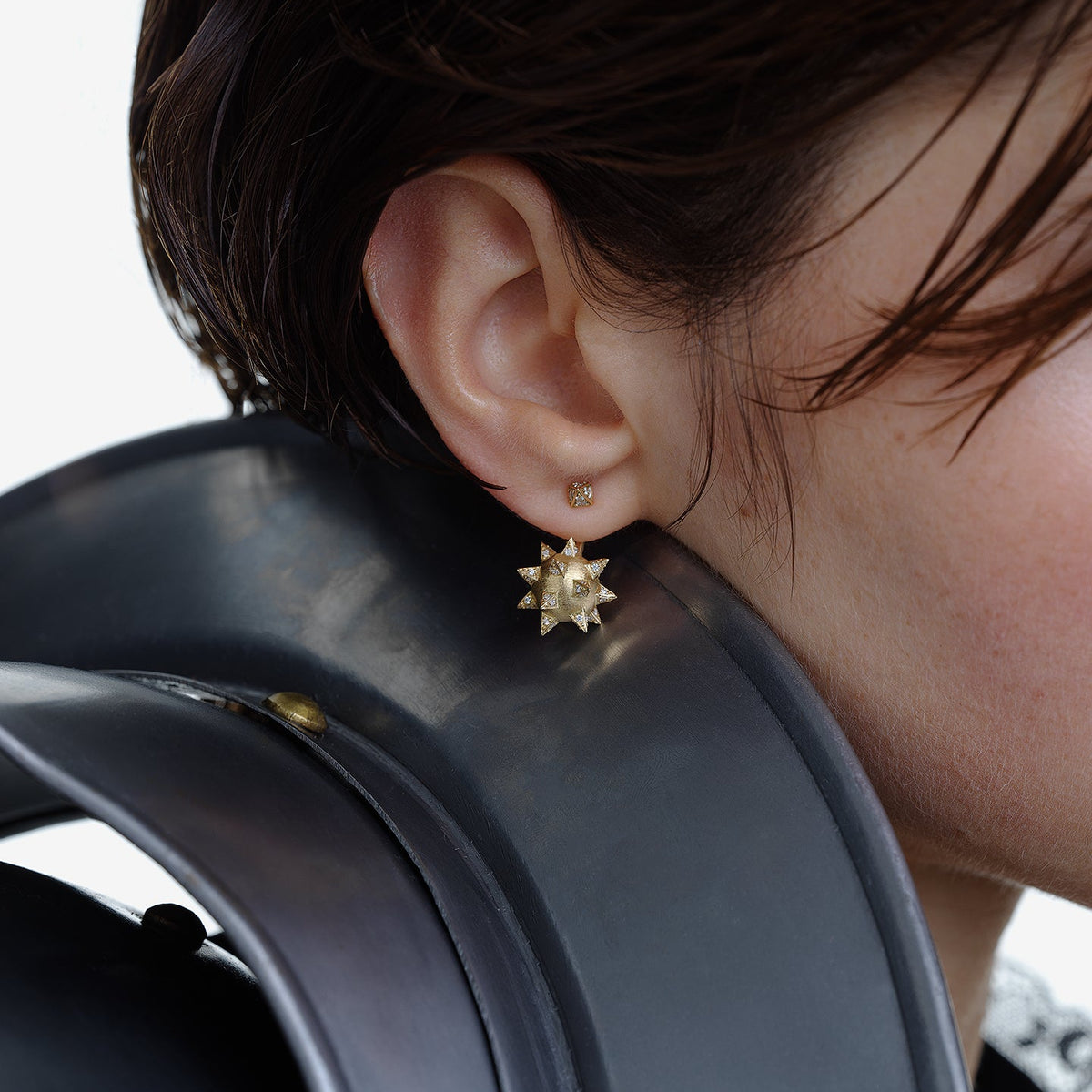 Mono Boucle d'Oreille Etoile d'Arme Pavée
