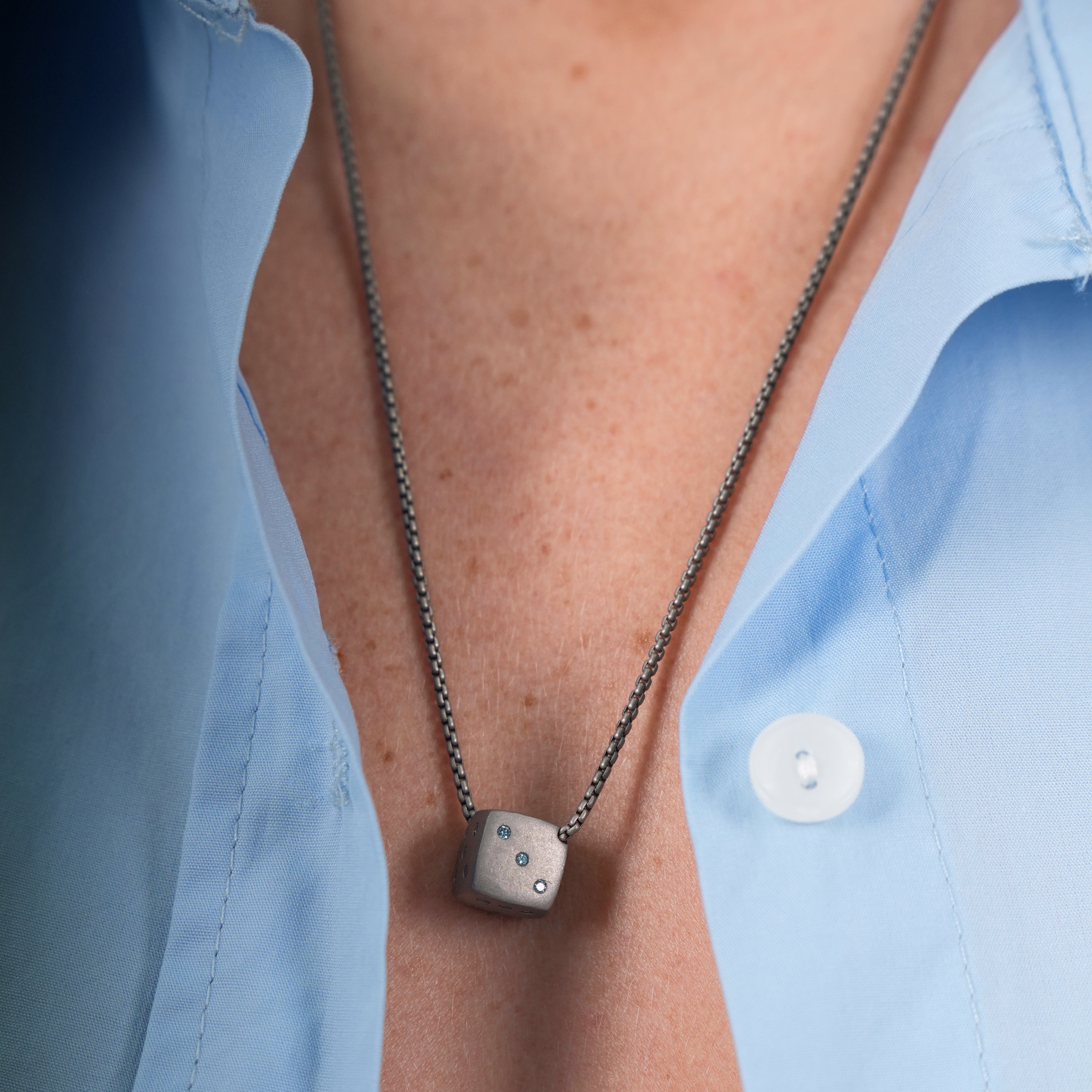 Collier Mini Hasard diamants bleus